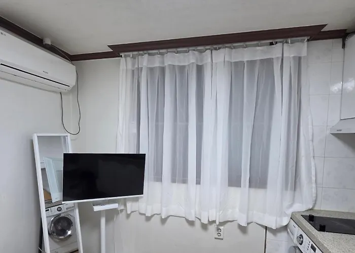 103 신규 건대역 도보2분 성수 어린이 대공원 잠실 압구정 청담 강남 * Seul